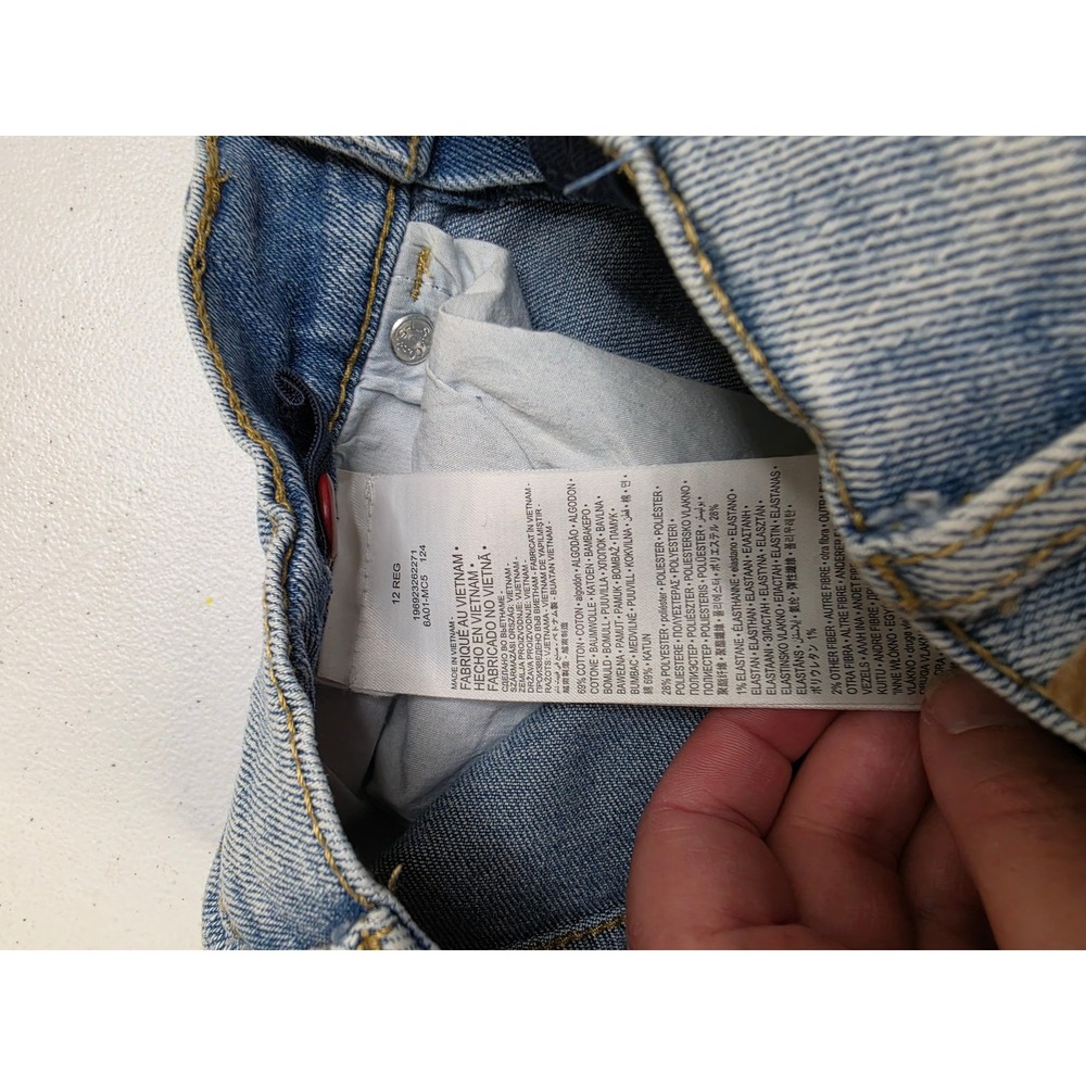 Signature Levi Strauss Girls Heritage Mom Shorts Light Wash Floral Embroidery 12 - Picture 6 of 6
